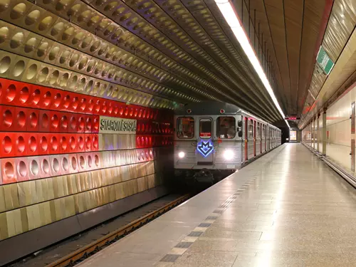 Celodenní vystavení souprav metra v Depu Kačerov