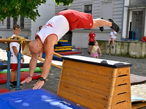 Nikdo ani netuší, že Sokol letí Větruší