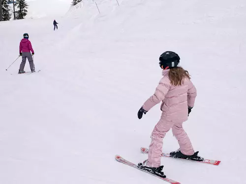 Zahájení lyžařské sezóny na Červenohorském sedle
