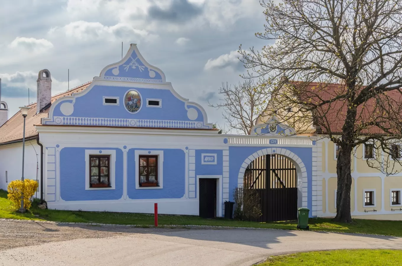 Vesnická památková rezervace Plástovice u Českých Budějovic – za krásou selského baroka i romány Kar