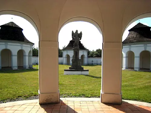 Dolní hřbitov ve Žďáru nad Sázavou – místo odpočinku posledního českého upíra