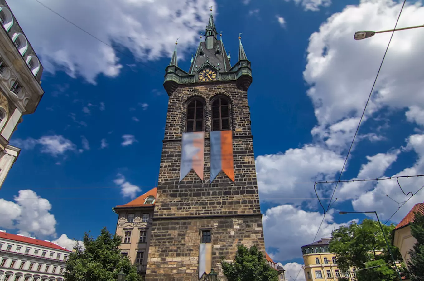 Jindřišská věž s vyhlídkou, restaurací i muzeem