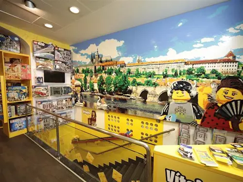 Milujete stavebnici LEGO? Užijte si osm expozic a jednu výstavu!