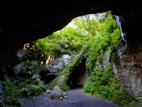 20 tipů na volně přístupné jeskyně