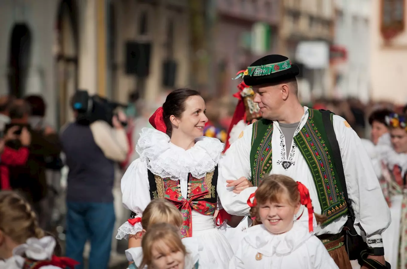 Putovní folklorní festival Setkání Hanáků se uskuteční tentokrát v Příkazech a Náklu