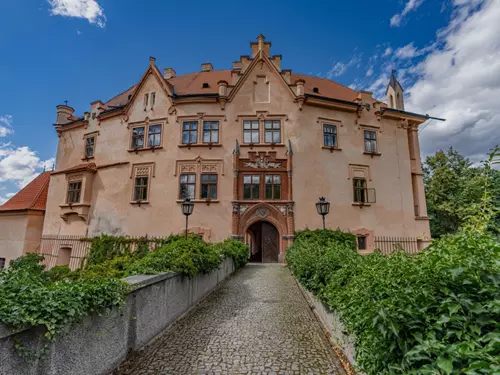 Unikátní muzeum zvonů najdete na zámku Vrchotovy Janovice