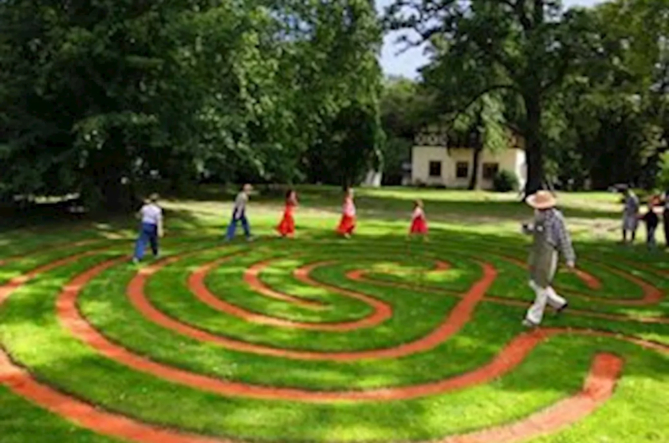 12. královský labyrint v zámeckém parku Loučeň