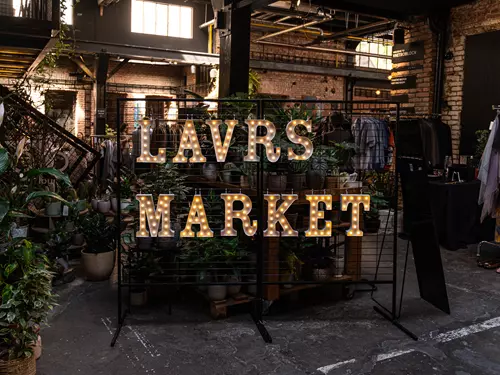 Lavrs market