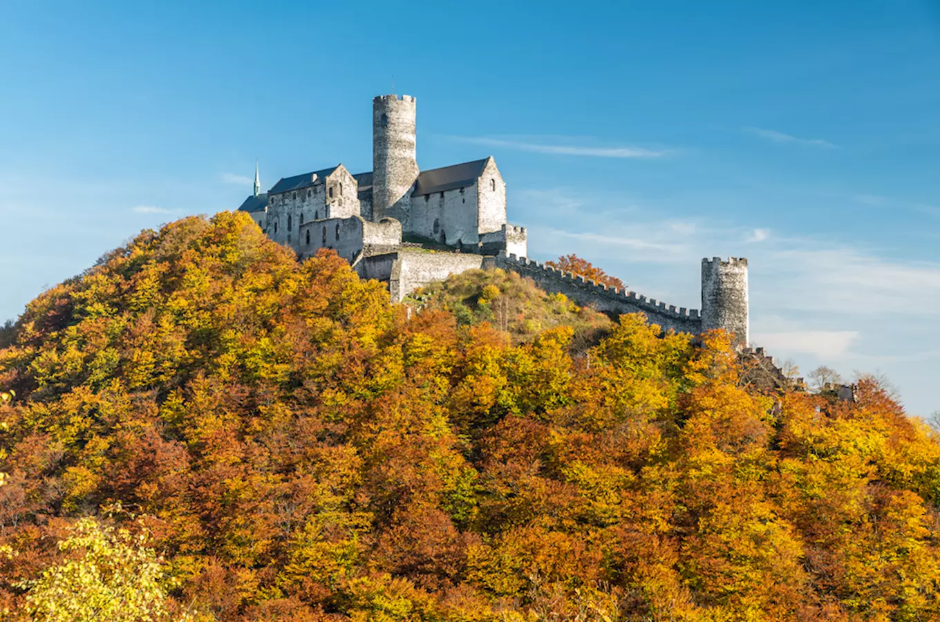 Hrad Bezděz a Houska otevřou o státním svátku své brány