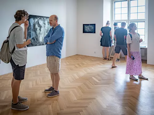 Alchymie – výstava Mikulovského výtvarného sympozia 2025