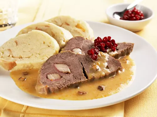Svíčková – tradiční jídlo české kuchyně