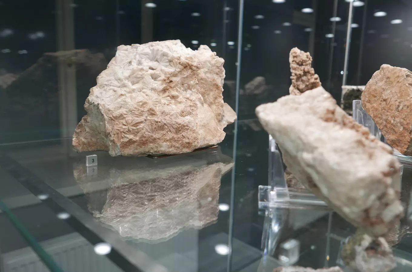 Drahé kameny Podkrkonoší v Muzeum Českého ráje v Turnově
