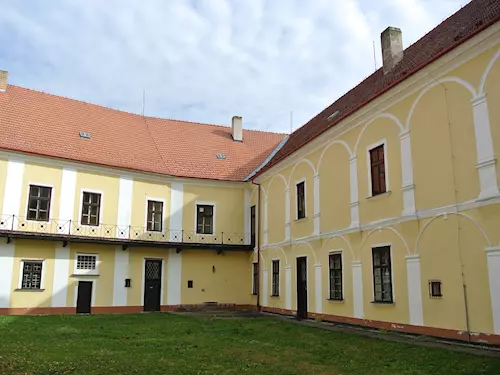 Zámek Moravec – dopozitář Moravského zemského muzea