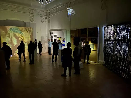 Výstava v MUD* – Critters, Sebastiano Tomasso, Aidan Zukowski