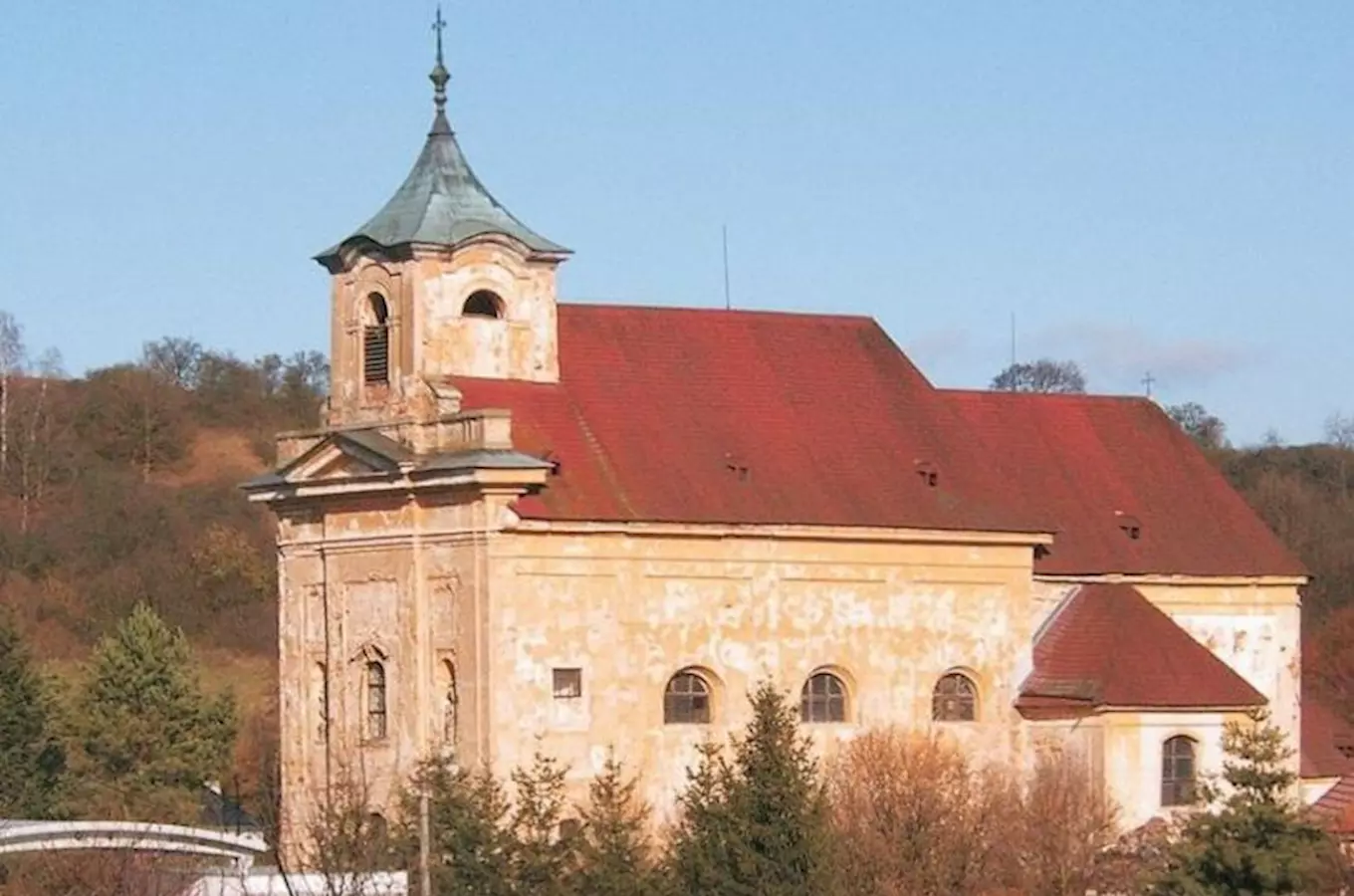 Hřbitovní kostel sv. Barbory v Manětíně