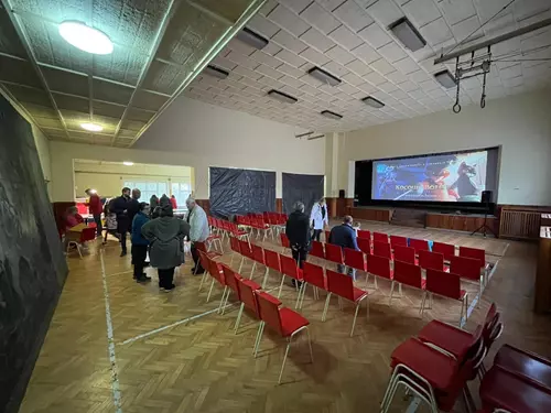 Kino Loužnice – film Vlny