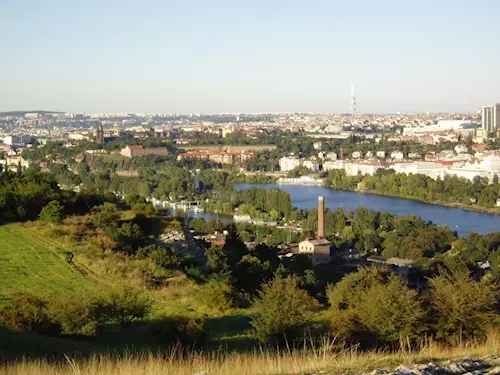 Dívčí hrady a přírodní památka Ctirad v Praze
