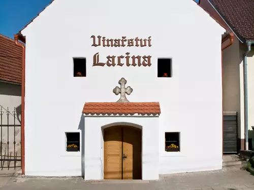 Zážitková expozice Tajemství habánského sklepa Vinařství Lacina