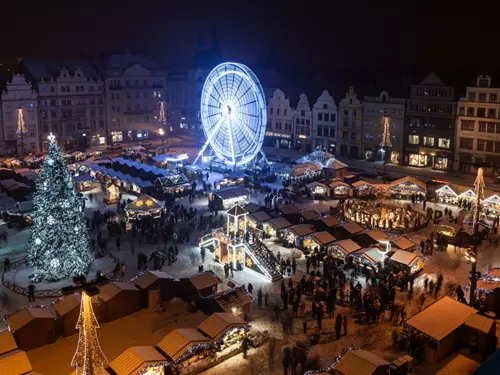 Nechte se okouzlit adventní Plzní