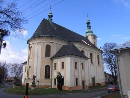 Kostel svatého Matouše v Dolanech u Olomouce