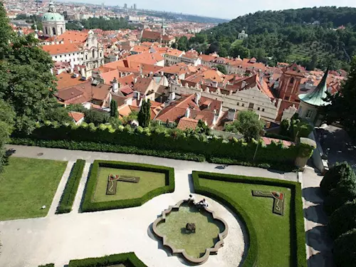 Jižní zahrady Pražského hradu jsou otevřeny všem milovníkům zeleně