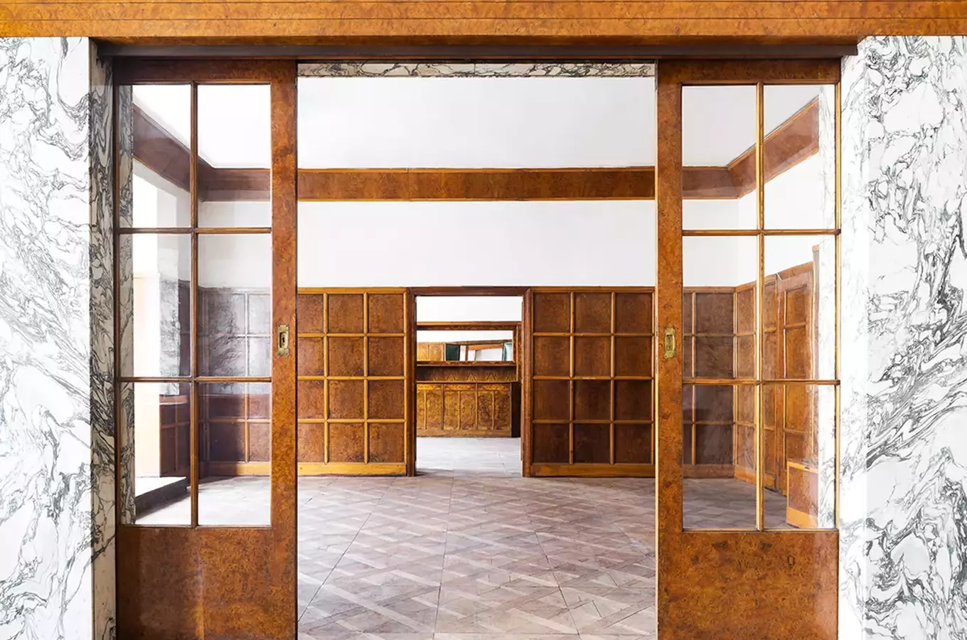 Proslulý Loosův interiér bytu Huga Semlera můžete navštívit naposledy před rekonstrukcí