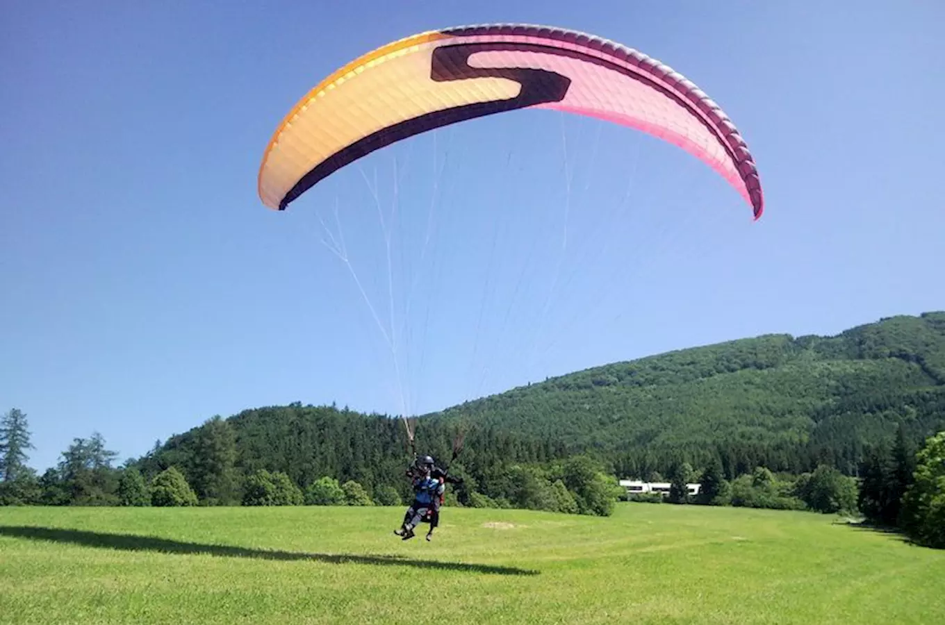 Tandem paragliding – adrenalin nebo pohodové létání