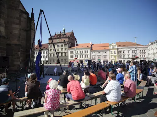 Největší letní plzeňský festival Živá ulice myslí i na děti