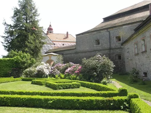 Piccolominská zahrada na zámku Náchod
