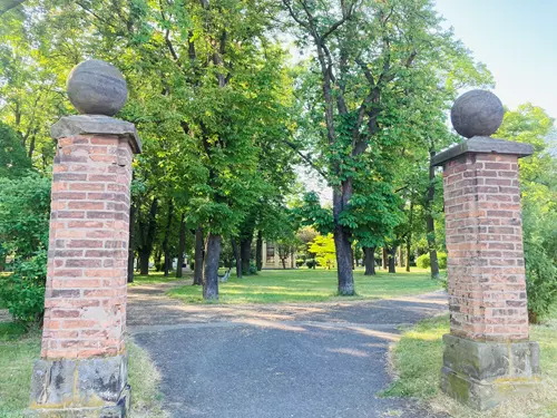Víkend otevřených zahrad v pevnosti Terezín