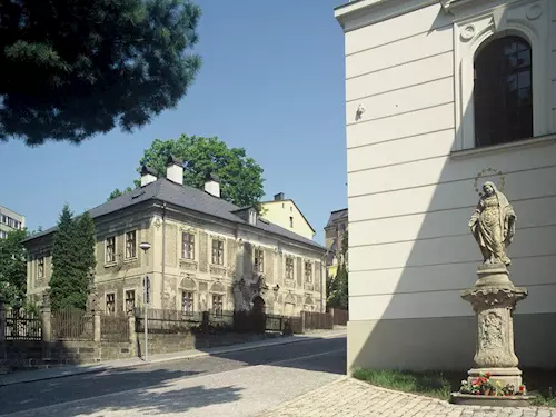 Dům Jany a Josefa Scheybalových slaví spolu s Jabloncem nad Nisou významné výročí