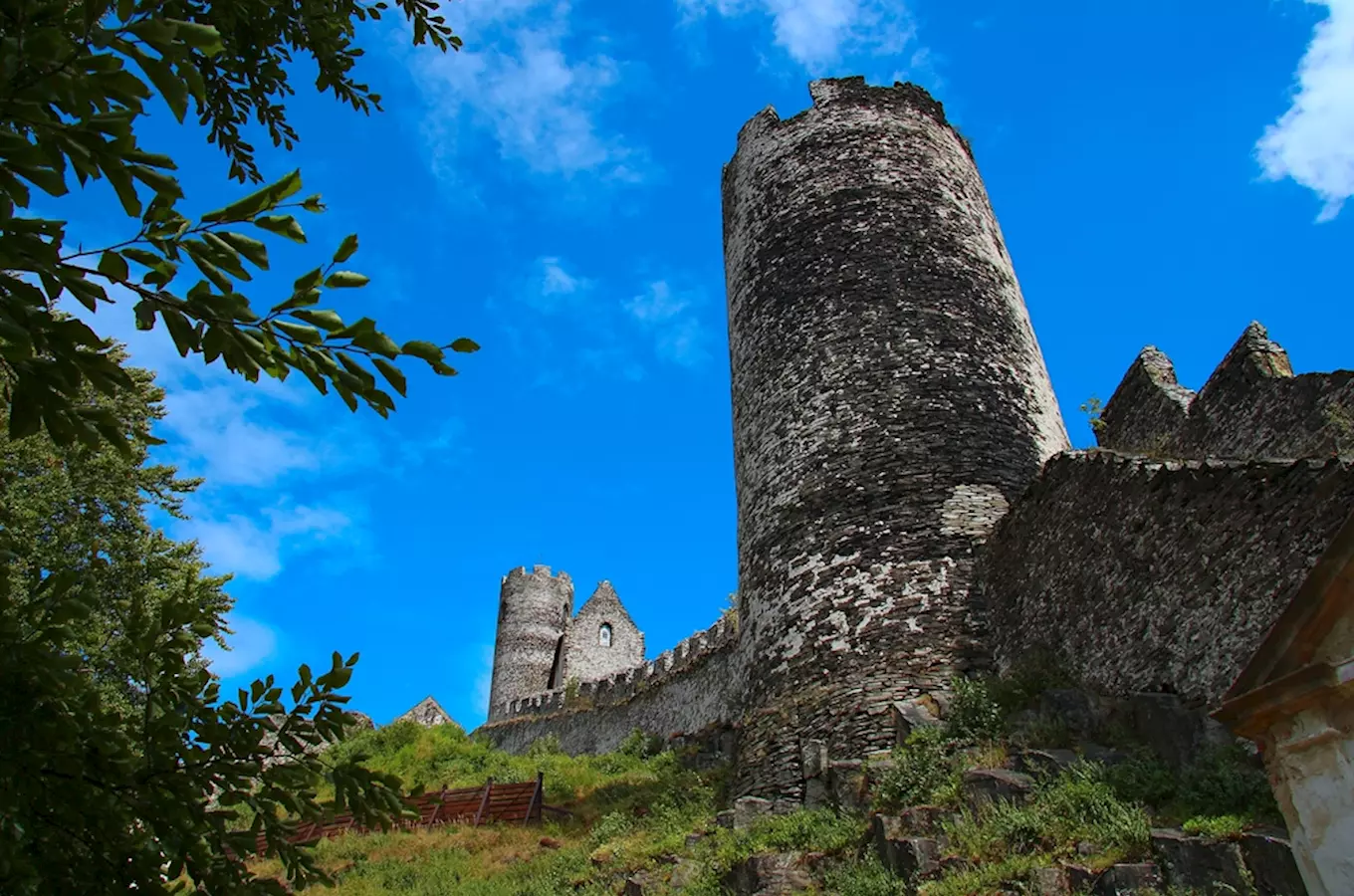 Křížová cesta na hrad Bezděz je kompletní