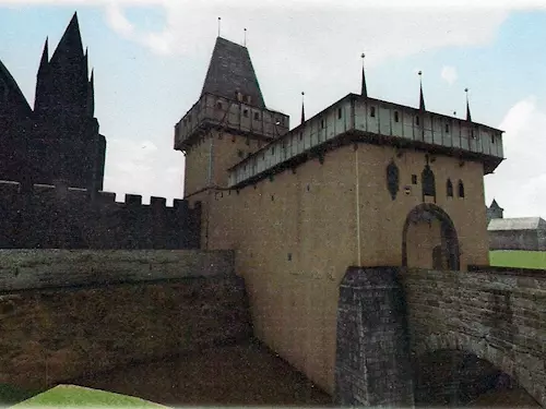 Stredoveké hradby Slaného
