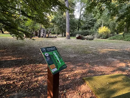 Discgolf v zámeckém parku ve Veselí nad Moravou