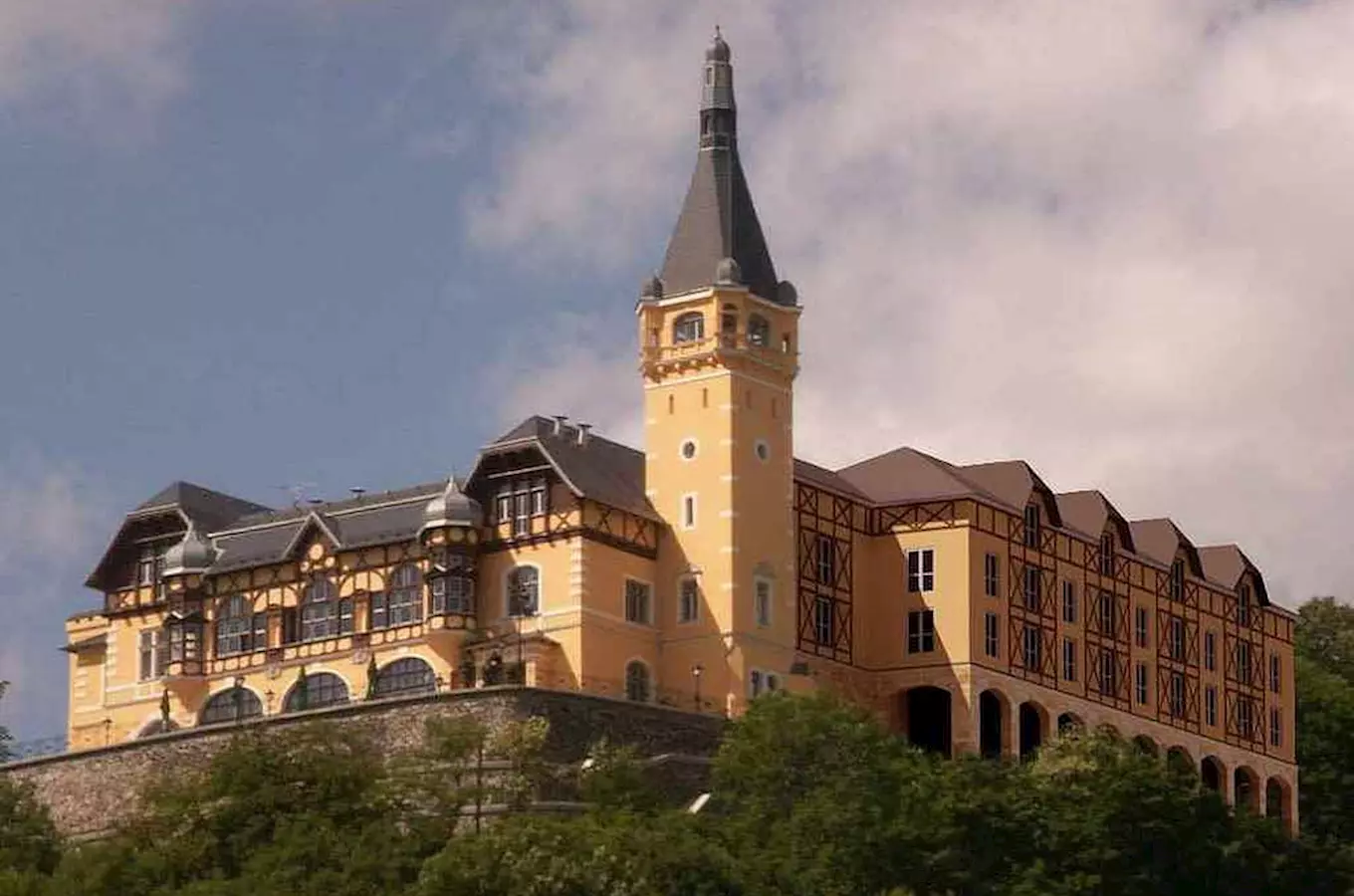 Hotel Větruše – zámecký hotel v Ústí nad Labem