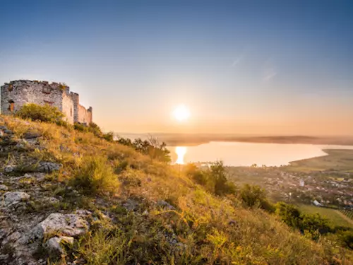 Tipy na výlet na hrady, tvrze a zříceniny v Česku, Kudy z nudy