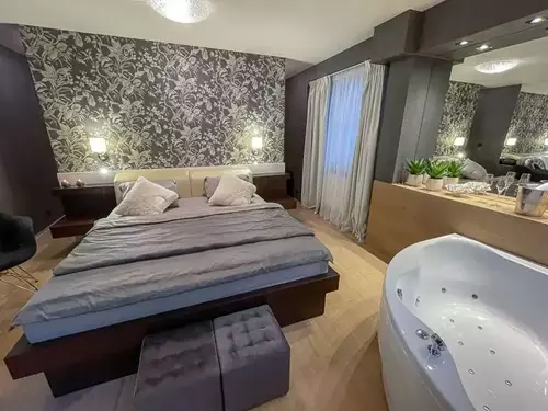 Penzion Solid Spa – romantický pobyt pro dva s vířivkou na pokoji