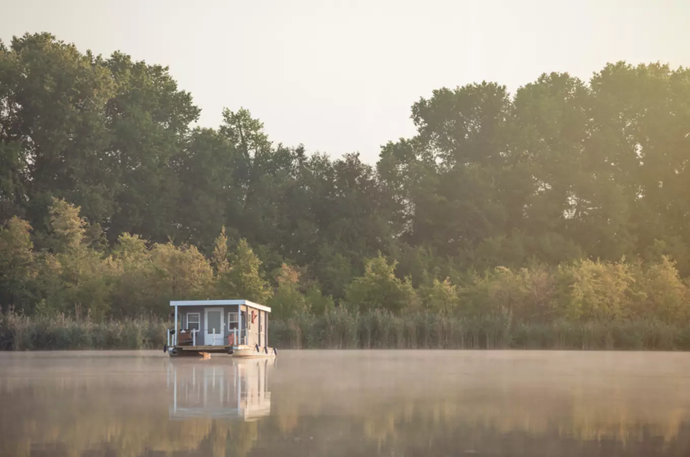 Dovolená na vodě: 10 tipů, kde si vypůjčit houseboat