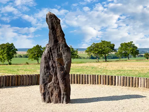 Největší pravěký menhir v České republice – Kamenný pastýř