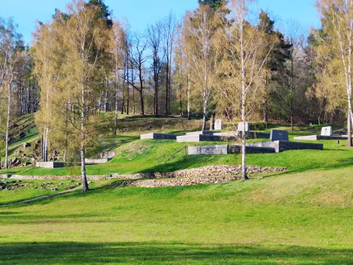 Památník obětem vypálené vesnice Ležáky