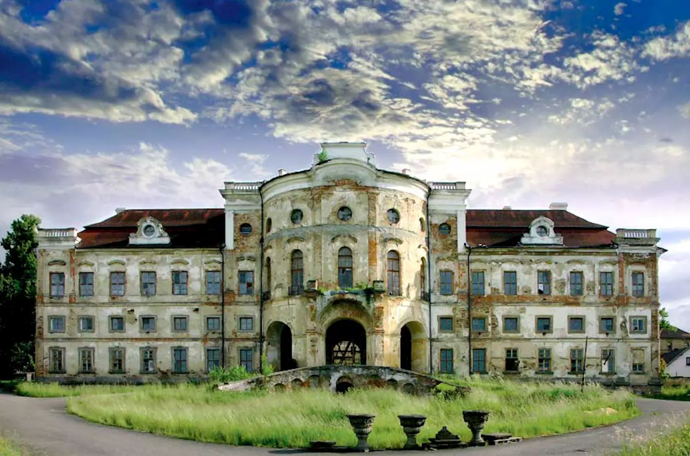 Barokní zámek Týnec u Klatov