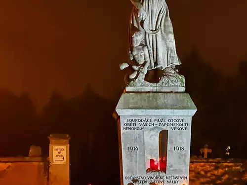 Pietní akt ke Dni válečných veteránů ve Vinoři