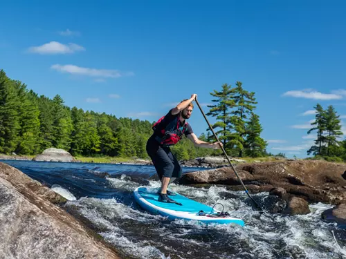 20 tipů, kde si užijete paddleboarding