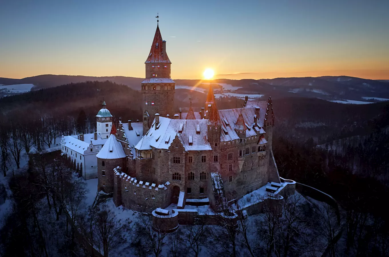 Silvestr na hradě Bouzov