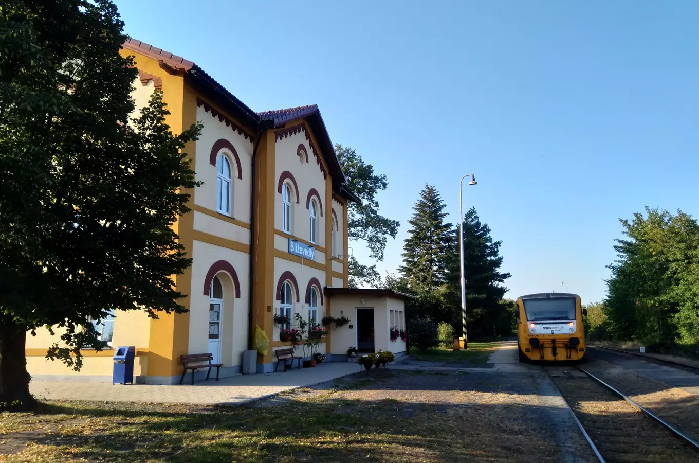Naše nejkrásnější nádraží: Českou republikou po železnici 