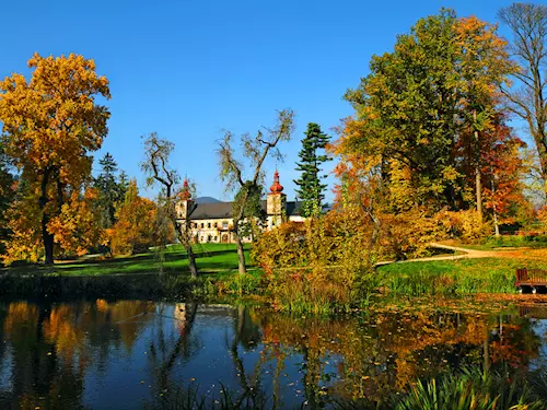 Zámecký park v Loučné nad Desnou