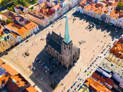 Kostelní věž v kostele Svatého Bartoloměje v Plzni – nejvyšší kostelní věž v České republice