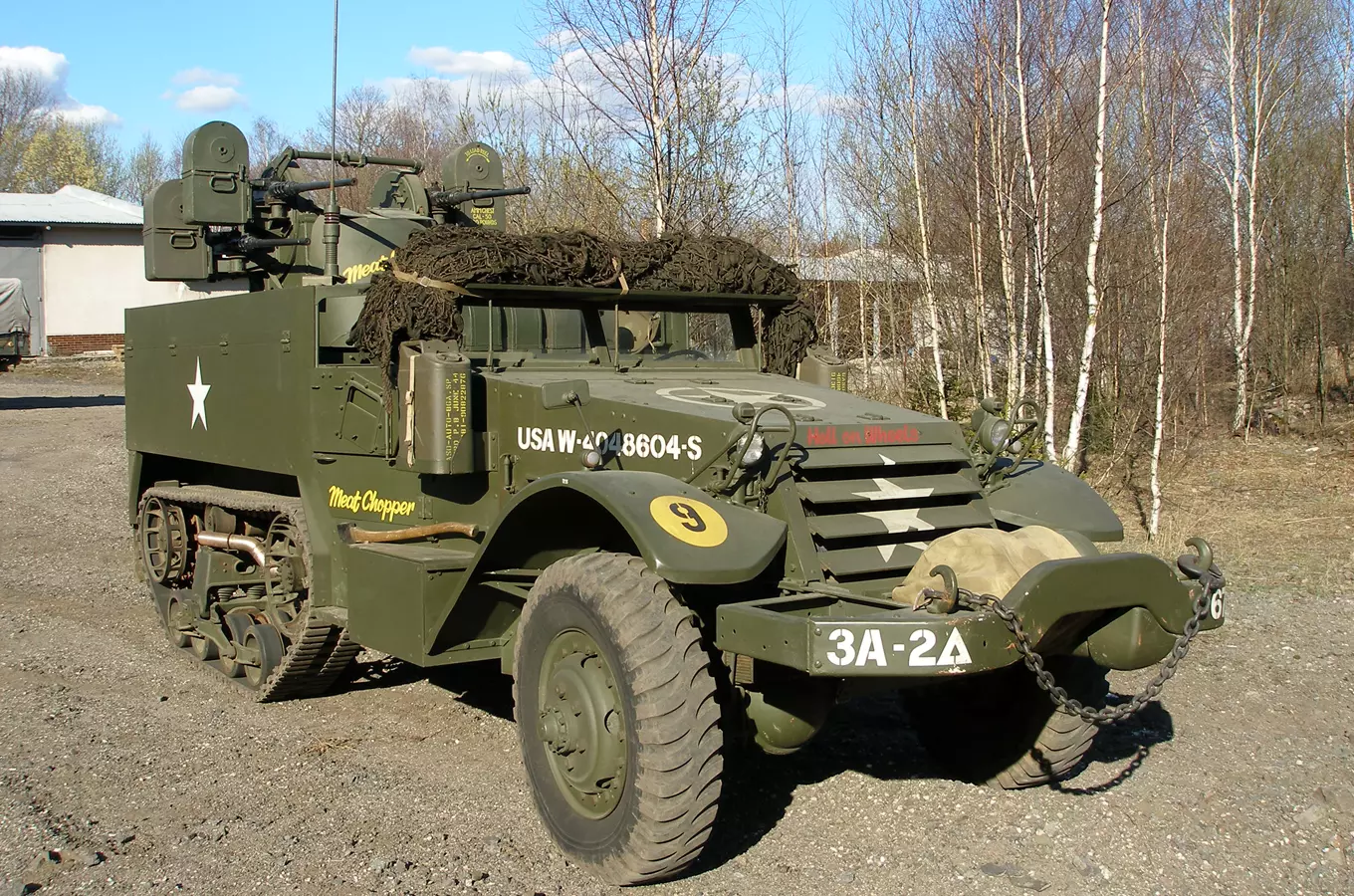 Halftrack M-16