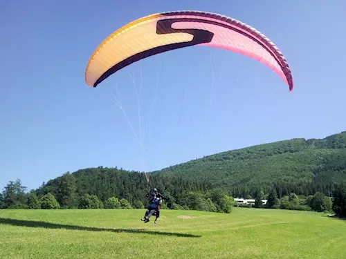 Tandem paragliding – adrenalin nebo pohodové létání