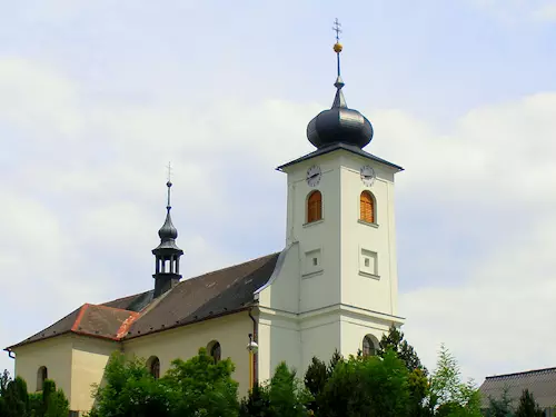 Kostel Všech Svatých v Dlouhomilově